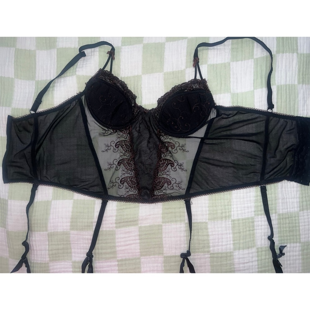 Vintage plus size Black Lace Bustier